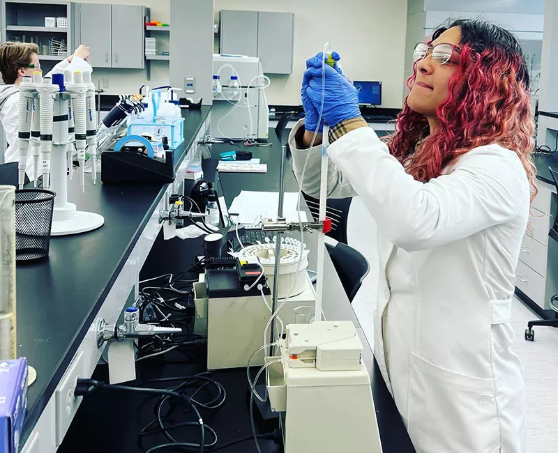 biotechnology student in lab