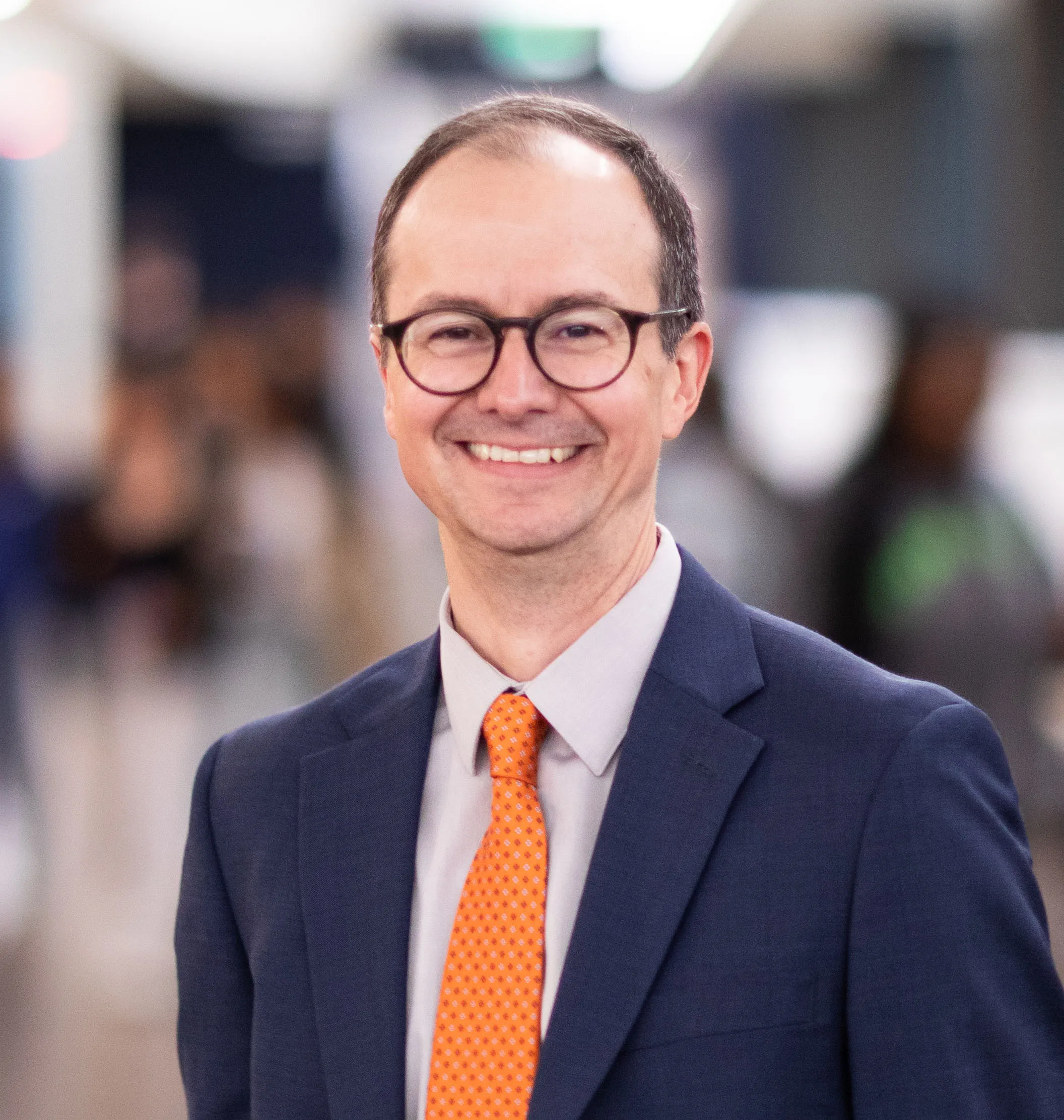 Dr. Tim Casper headshot crop 2