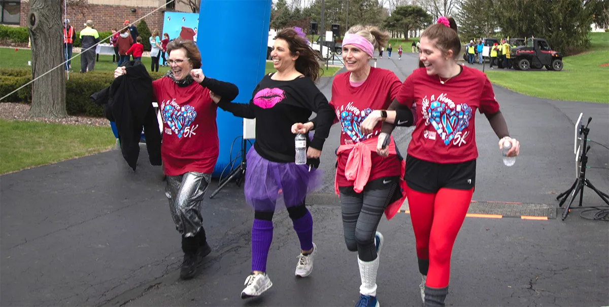 Runners completing the Reedsburg Nursing 5K