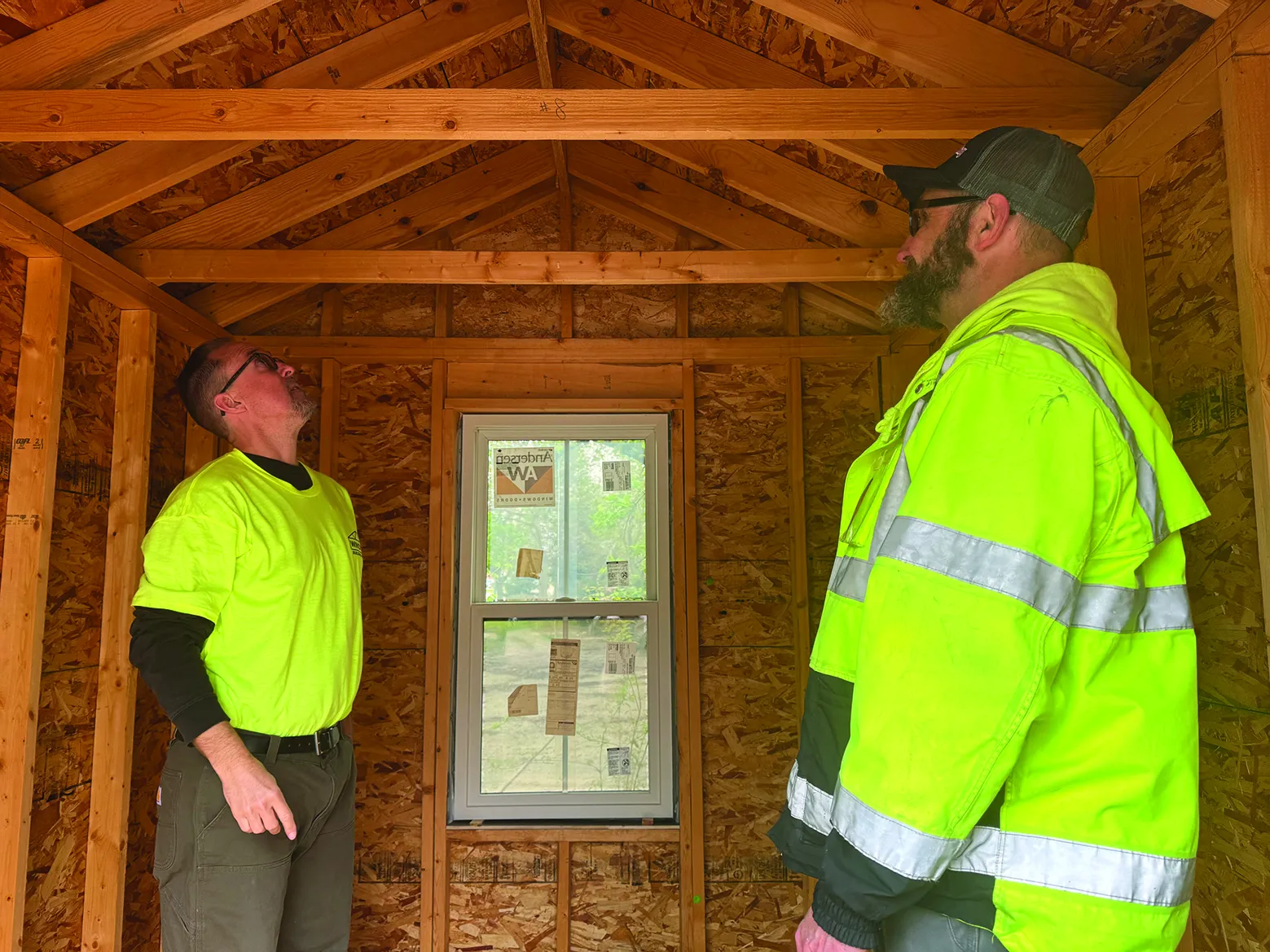 MC/DOC carpentry program students Porchlight donation